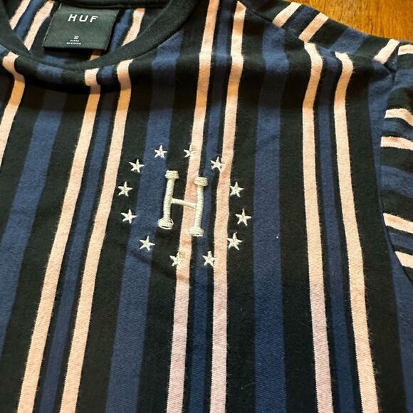 HUF Gramercy Striped Tilly Exclusive Blue pink Mens Skateboard Shirt Size Small - Picture 4 of 6
